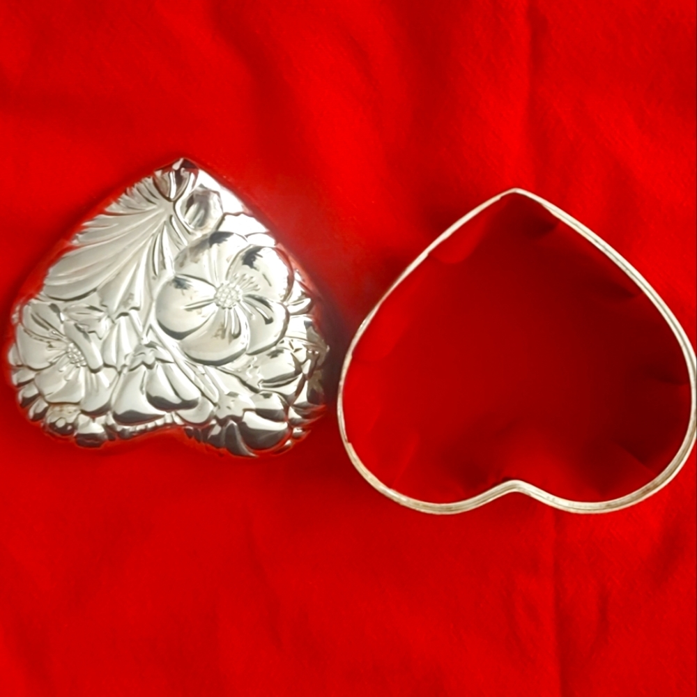 Silver Plated Heart Trinket Box Lidded